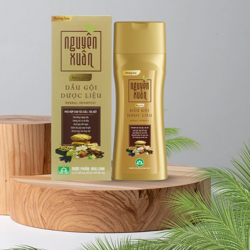 Dầu Gội Dược Liệu Nguyên Xuân Bồng Bềnh 250ml Màu Kem
