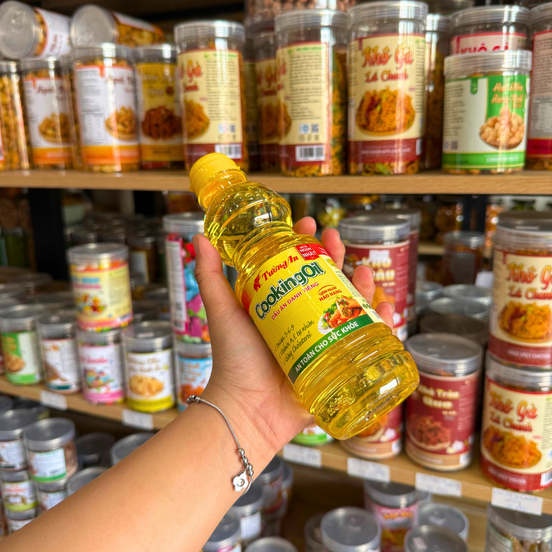 1 Chai Dầu Ăn Thực Vật Tường An Cooking Oil 400ml
