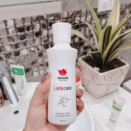 Dung Dịch Vệ Sinh Phụ Nữ Lady Care Linh Hương 150ml