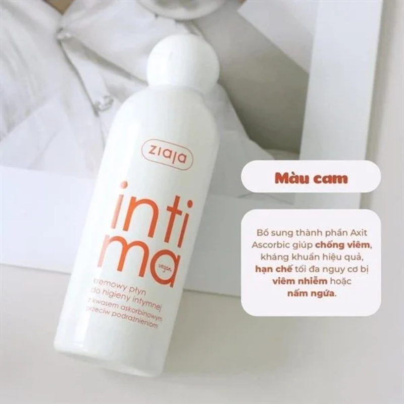 Dung Dịch Vệ Sinh Phụ Nữ Ziaja Intimate With Ascorbic Acid 200ml