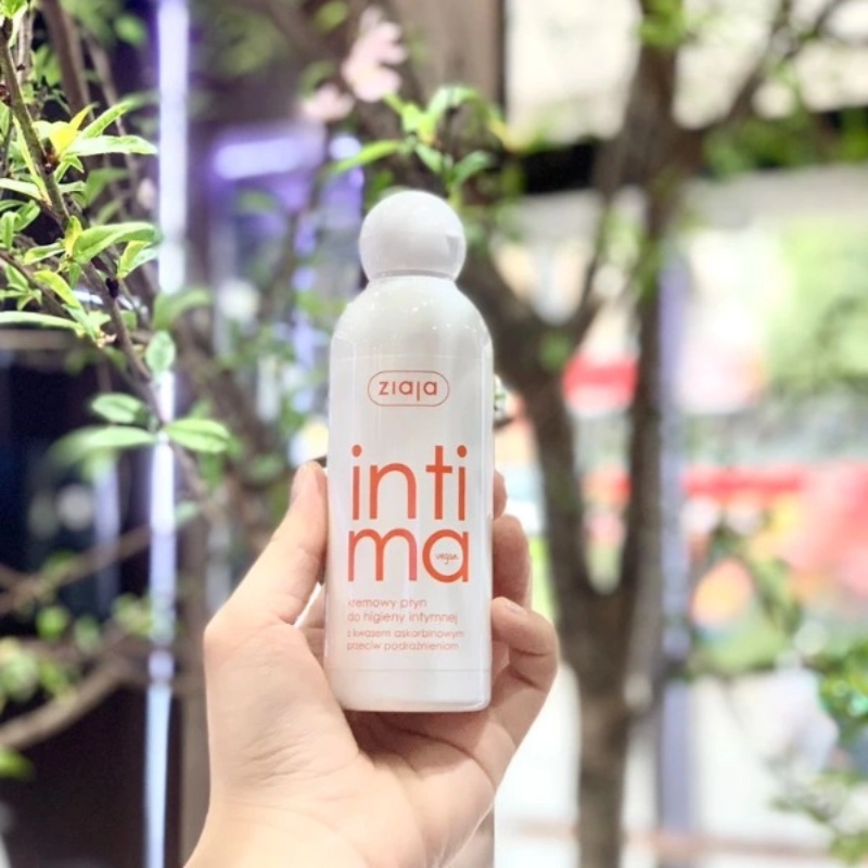 Thiết kế chai 200ml nhỏ gọn, dễ cầm tay