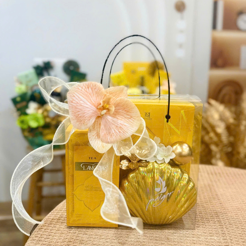 Giỏ Quà Tết Trong Suốt Sang Trọng