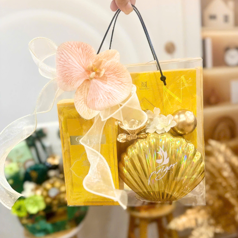 Giỏ Quà Tết Trong Suốt Sang Trọng