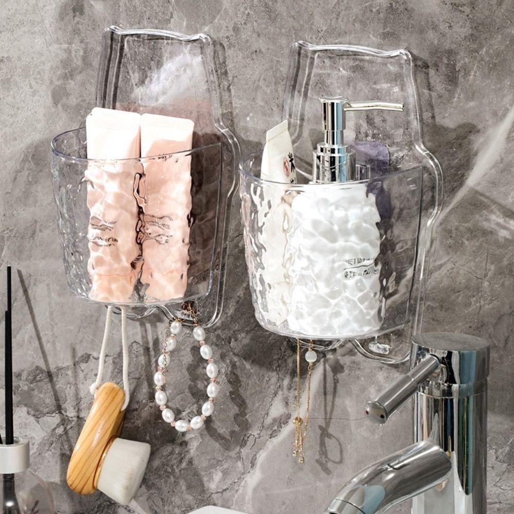 Ví dụ bố trí giỏ tại khu vực lavabo để đựng chai lọ nhỏ