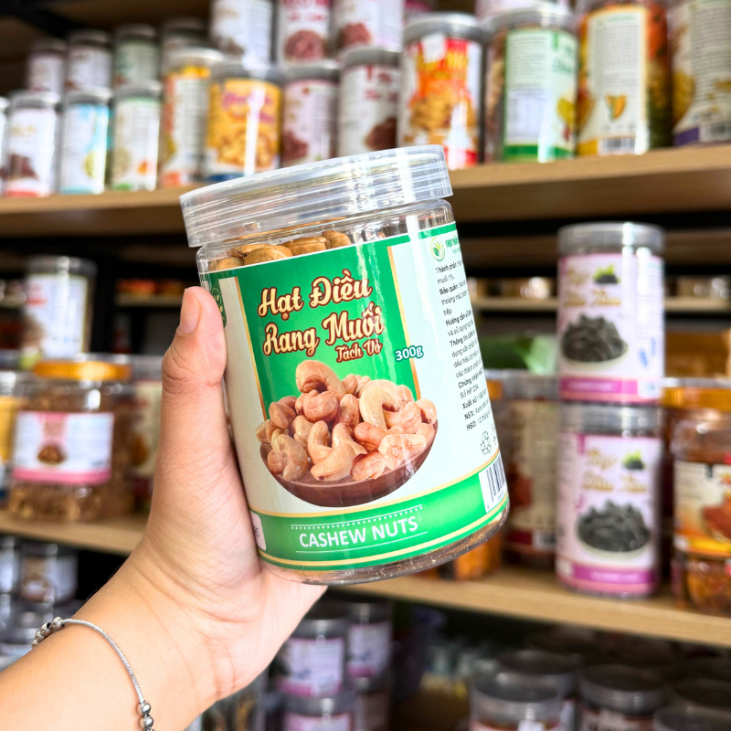 Mặt trước hộp với tên sản phẩm và quy cách 300g