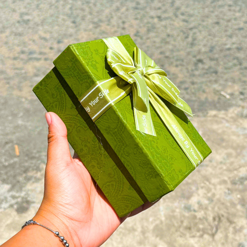 Hộp Quà Giấy Chữ Nhật Nhỏ Nhiều Màu Nắp Rời Thắt Nơ – Hộp Không Có Hoa Rơm