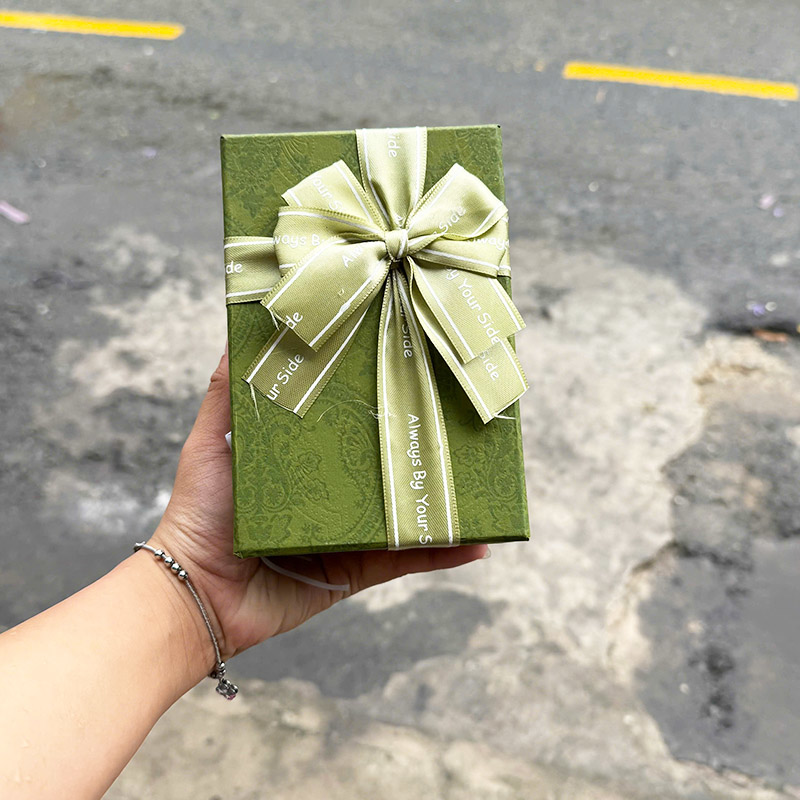 Hộp Quà Giấy Chữ Nhật Nhỏ Nhiều Màu Nắp Rời Thắt Nơ – Hộp Không Có Hoa Rơm