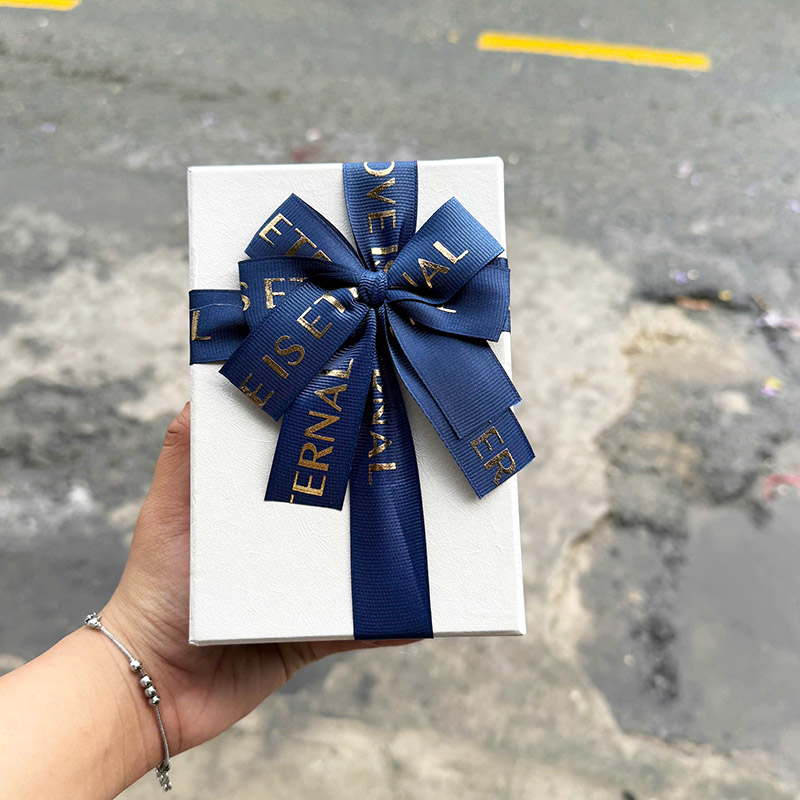 Hộp Quà Giấy Chữ Nhật Nhỏ Nhiều Màu Nắp Rời Thắt Nơ – Hộp Không Có Hoa Rơm