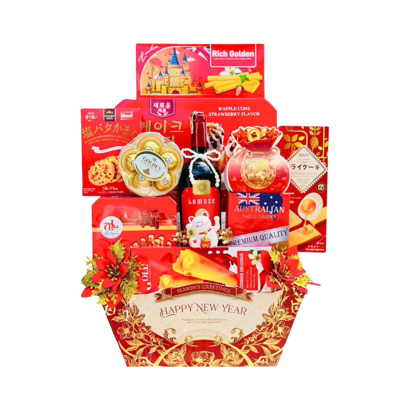 Tổng thể set quà tone đỏ với nhiều hộp bánh kẹo và chai nhãn LAMUSE