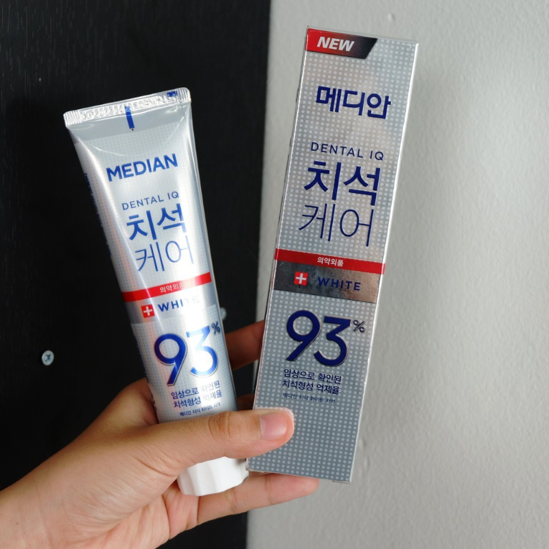 Kem Đánh Răng Median Dental IQ 93% White Màu Trắng 120g