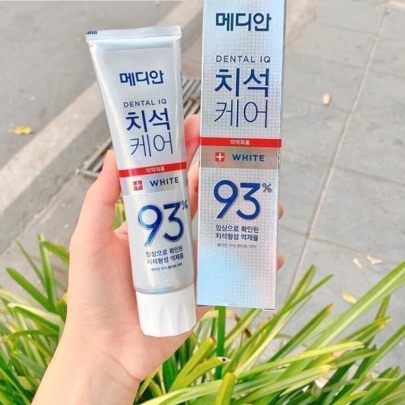 Kem Đánh Răng Median Dental IQ 93% White Màu Trắng 120g