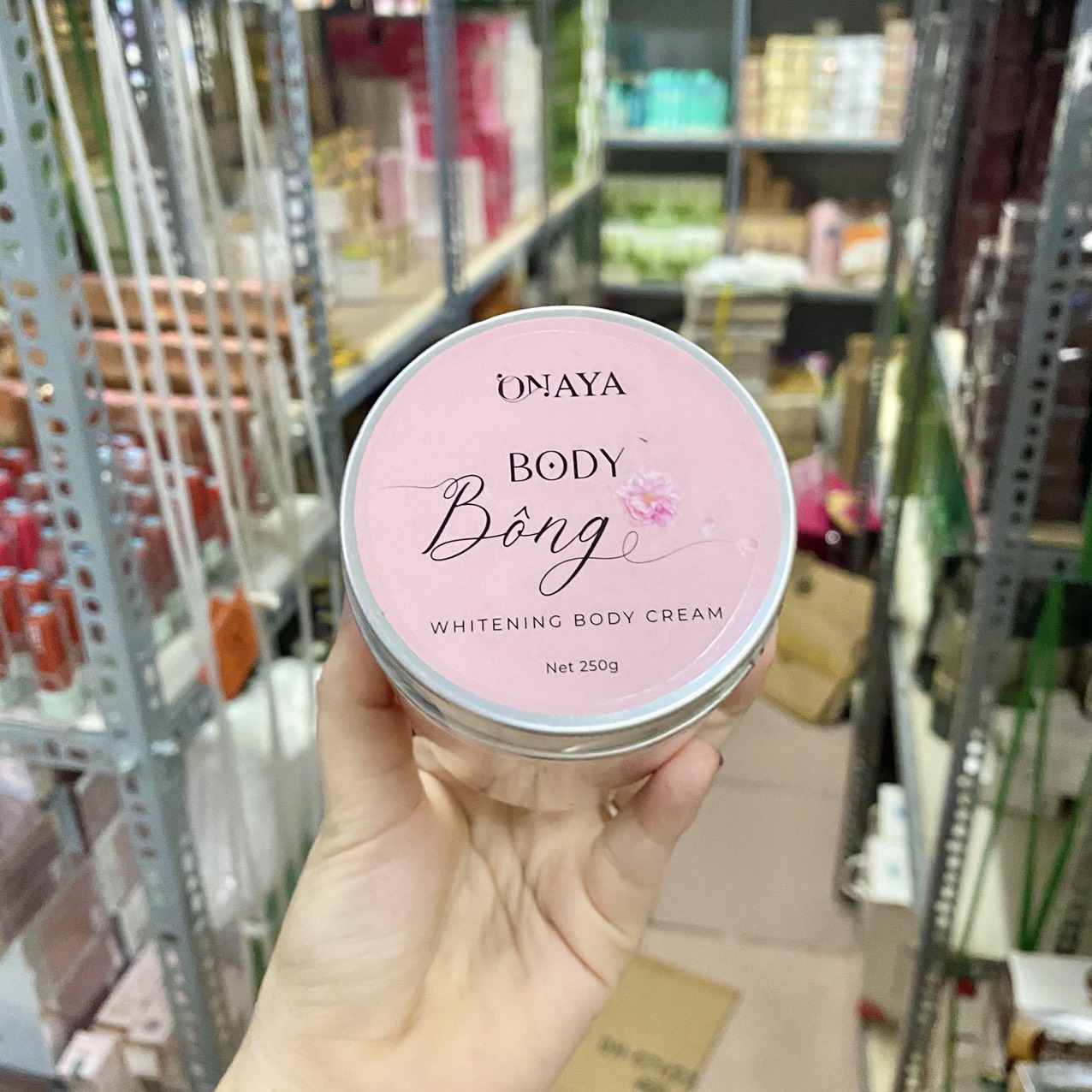 Hình ảnh sản phẩm dạng hũ 250g với nắp hồng đặc trưng