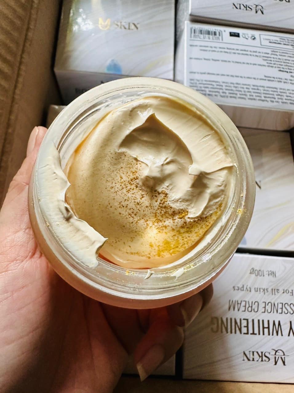 Kem Body Sâm Vàng MQ Skin Essence Cream 150g