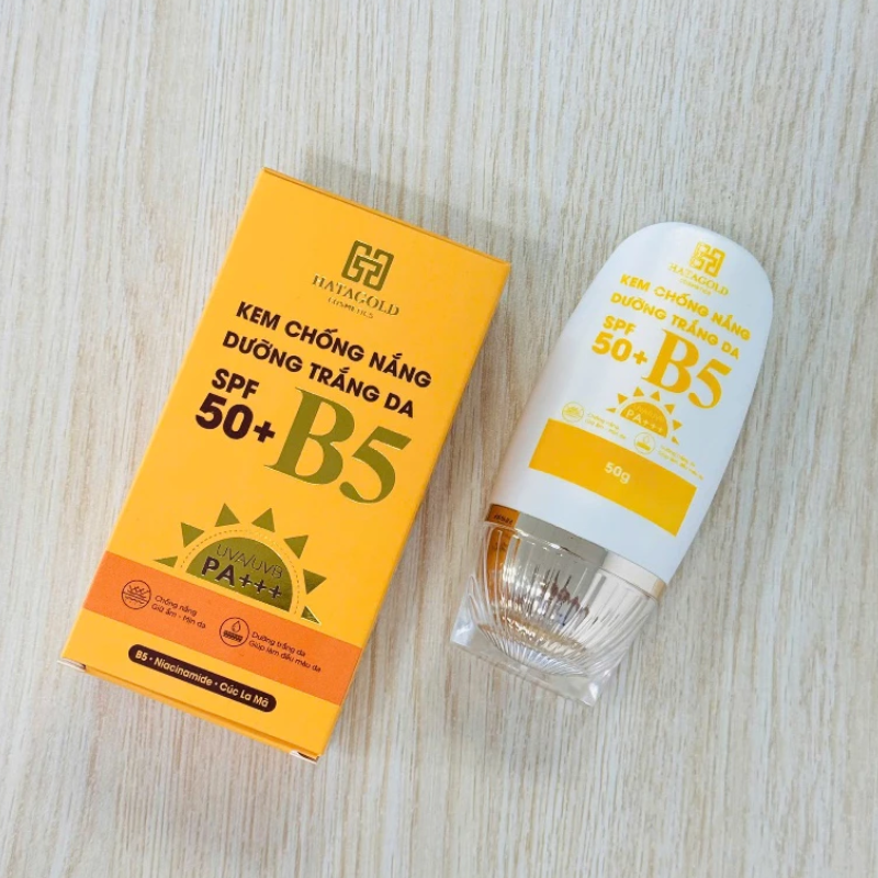 Kem Chống Nắng Dưỡng Trắng Da Hatagold SPF 50+ B5 UVA/UVB PA+++ 50g