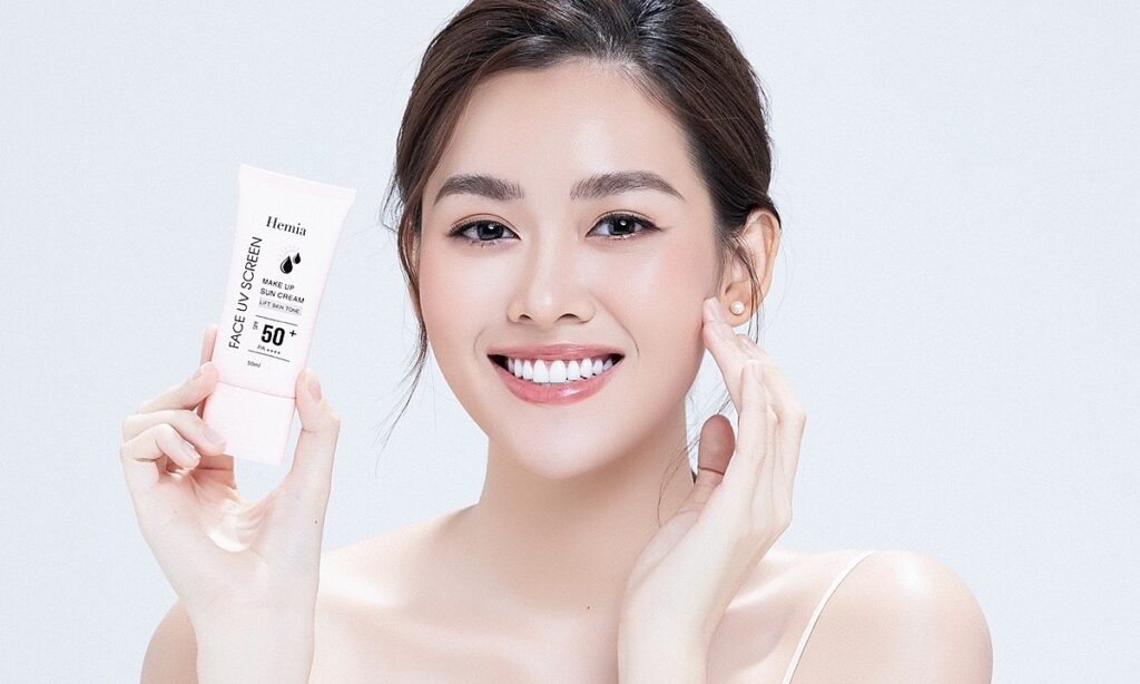 Kem chống nắng nâng tone Hemia Make Up Sun Cream SPF50+ PA++++ 50ml