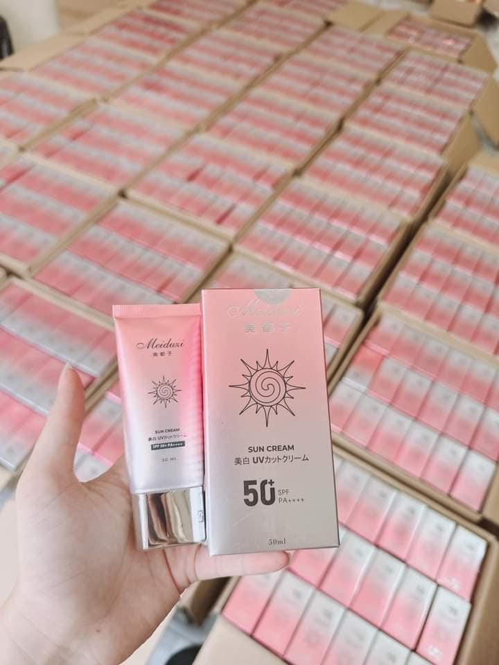 Kem chống nắng Meiduzi dạng sữa nâng tone SPF50+ PA++++ 30ml