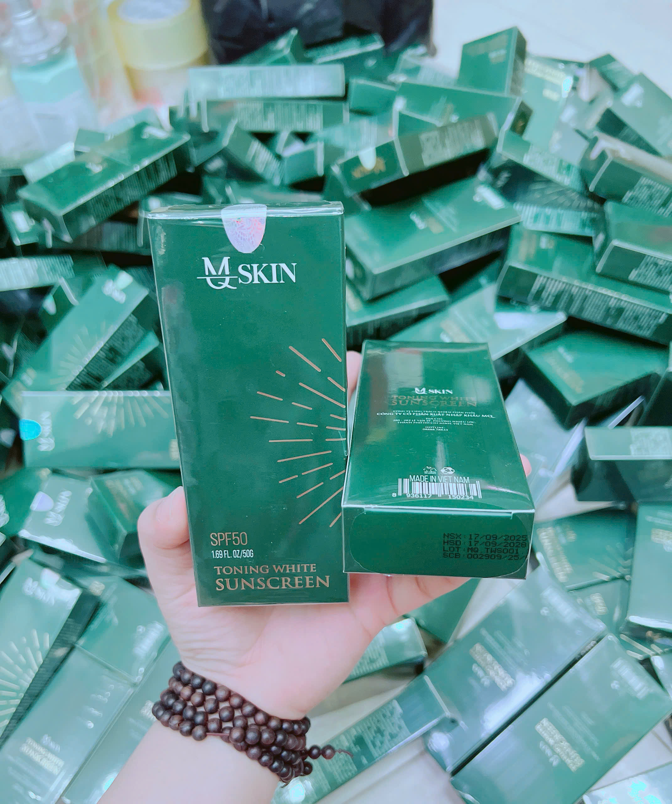 Kem Chống Nắng MQ Skin SPF50+ PA+++ UV Protection Sunblock