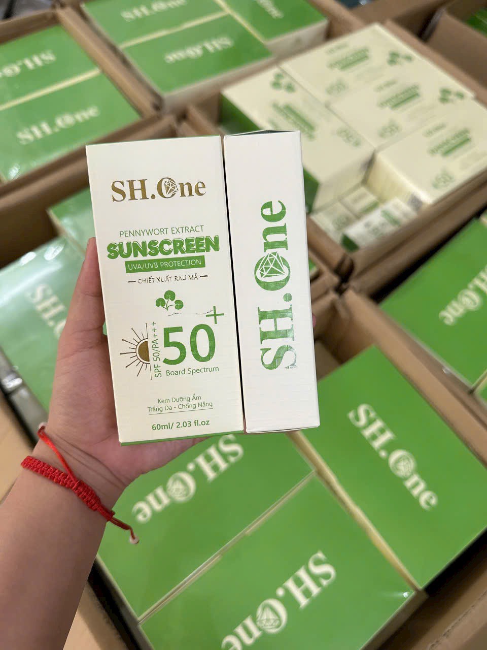 Kem Chống Nắng SH One Chiết Xuất Rau Má SPF 50+ 60ml