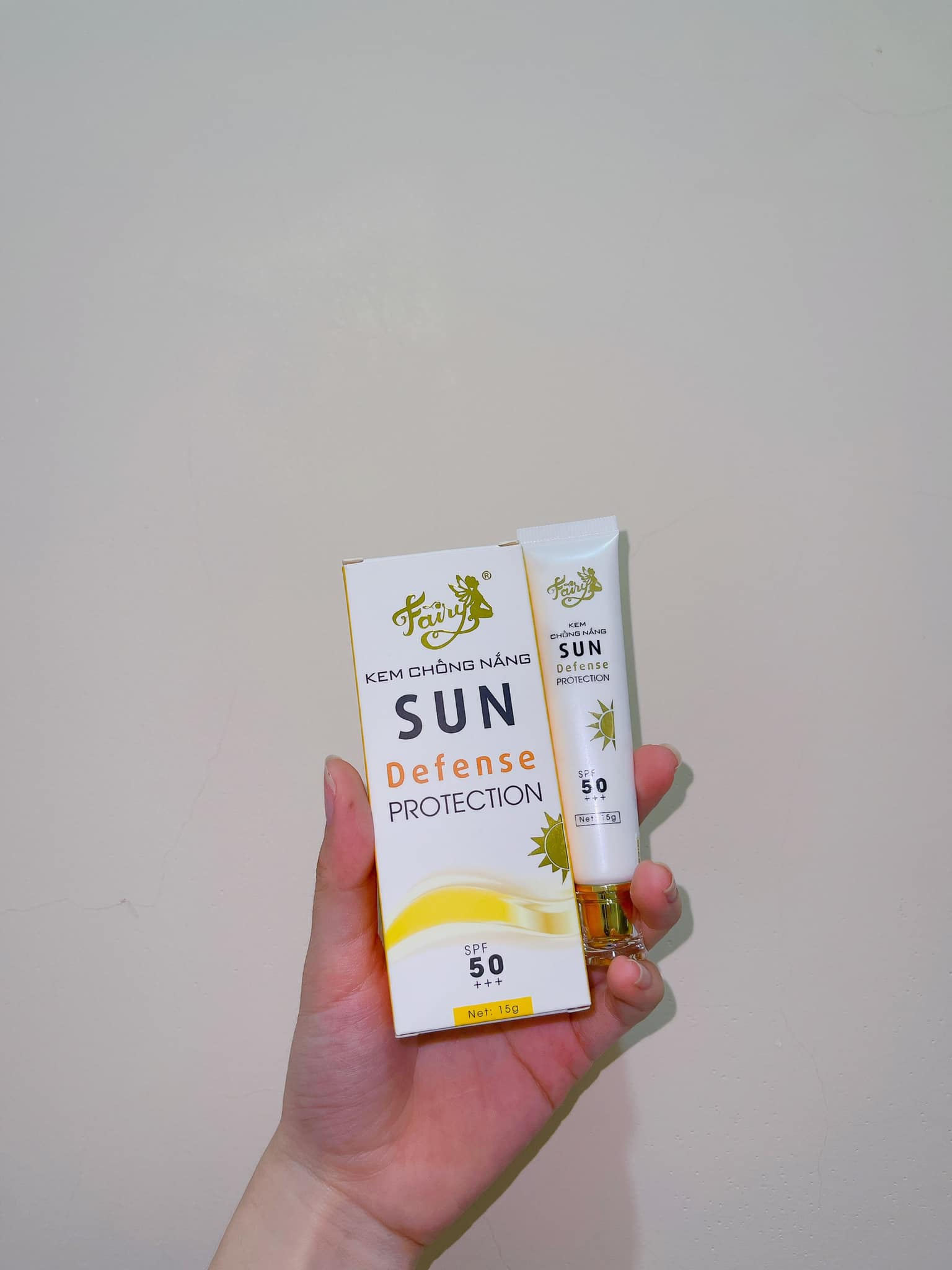 Kem Chống Nắng Fairy Cosmetics Size Mini Sun Defense Protection SPF 50+++ 15g