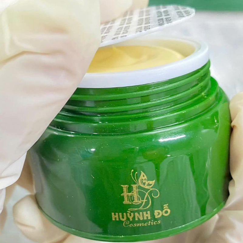 Kem Dưỡng Trắng Nách Huỳnh Đỗ Cosmetics 20g Tặng 1 Chai Xịt Khử Mùi 30ml