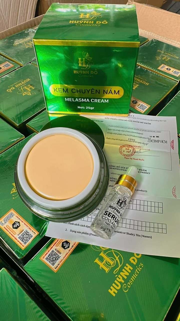 Bao bì tông xanh lá ánh kim của phiên bản mới