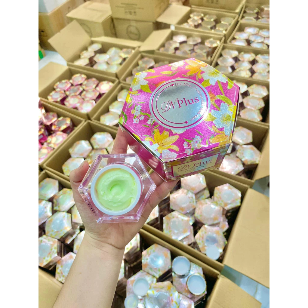 Thiết kế hũ 20g nhỏ gọn, dễ mang theo