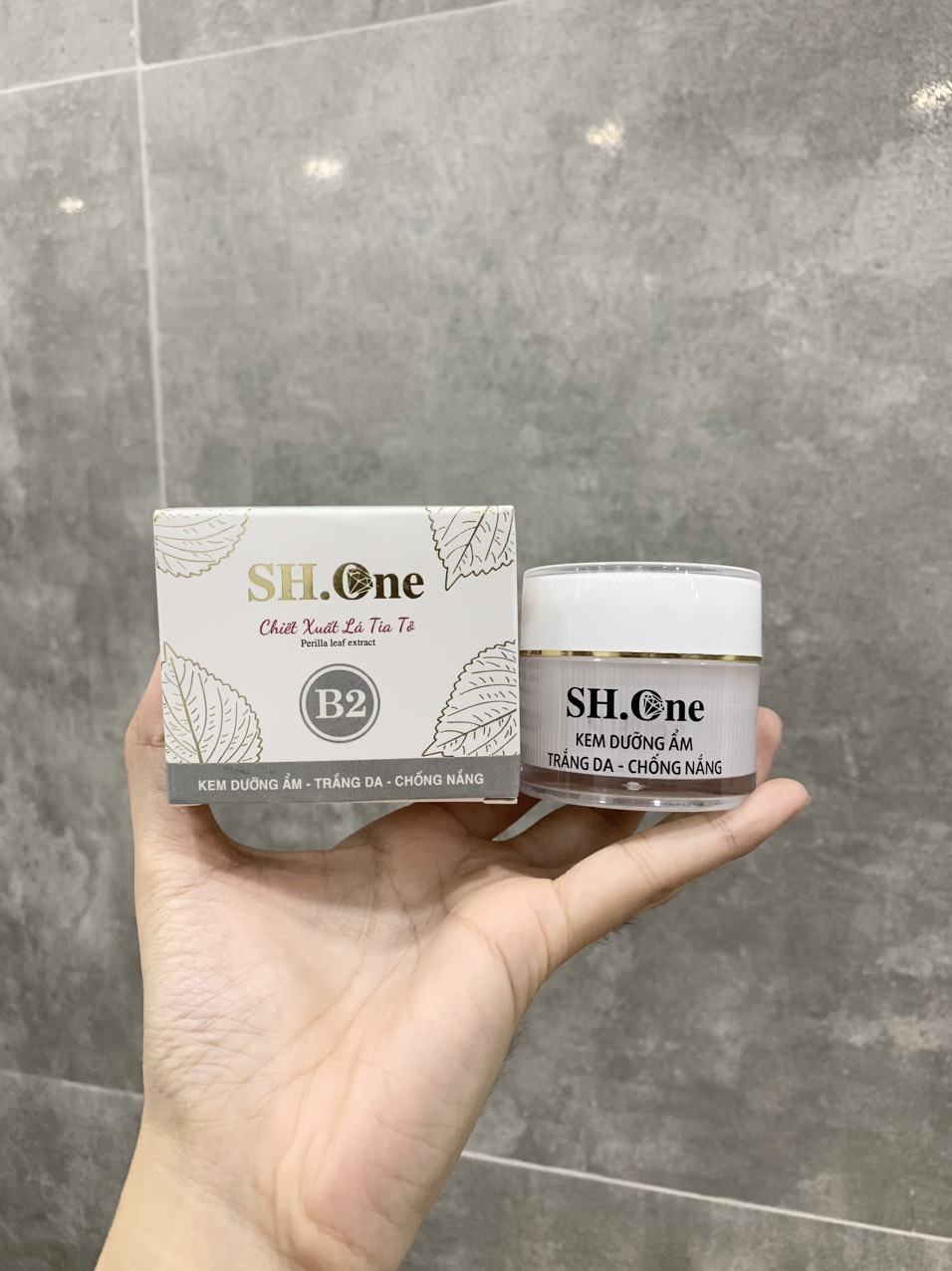 Kem Face Tía Tô Dưỡng Ẩm Trắng Da B2 SH One
