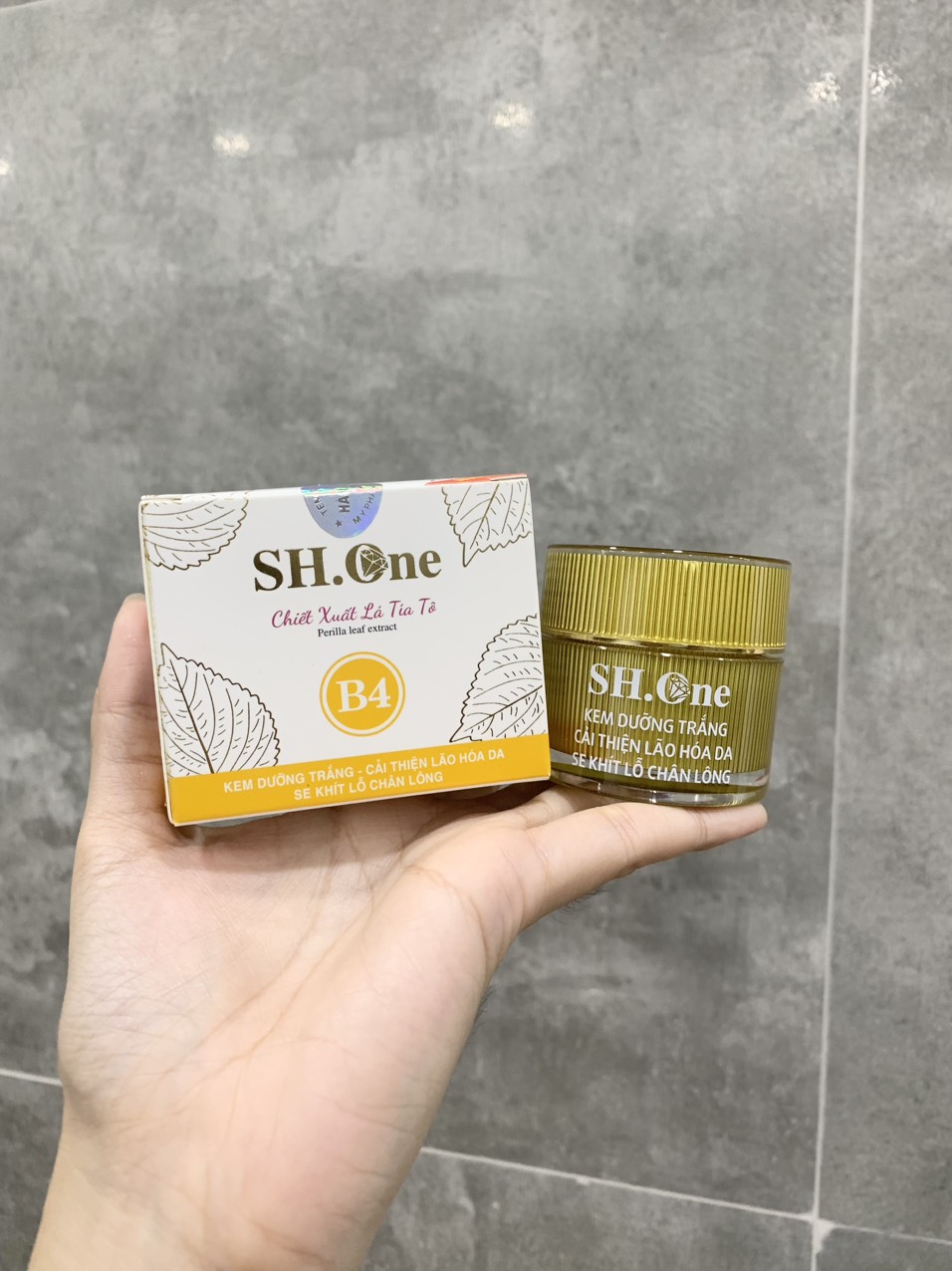 Kem Face Dưỡng Trắng Chống Lão Hoá B4 SH One Chiết Xuất Lá Tía Tô