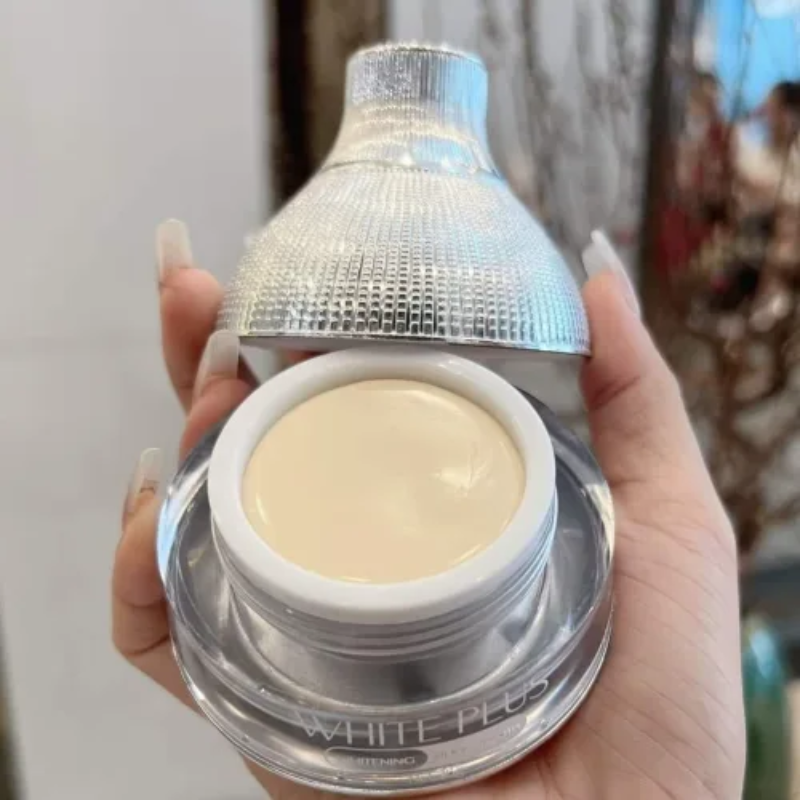 Kem Face Lười Thượng Hạng 2026 White Plus Queenie Skin 15g