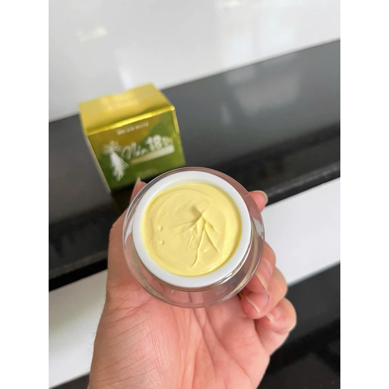 Kem Face Nám 18 Vị Tinh Chất Thảo Mộc Sica White 15g