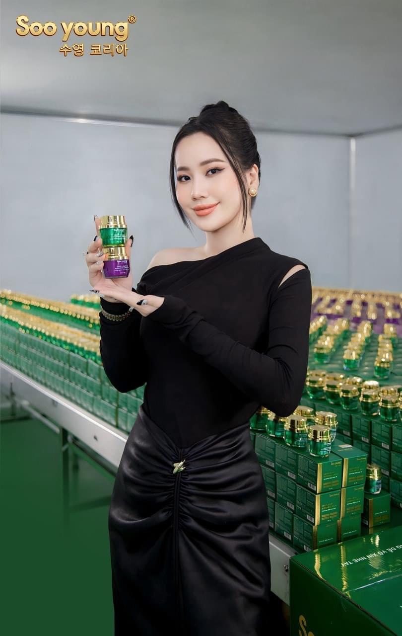 Kem Face Tím Giảm Nám Soo Young Green Algae Melasma Cream 10g