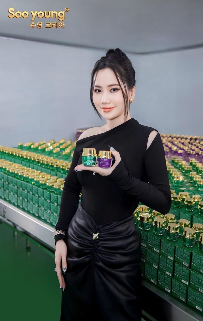 Kem Face Tím Giảm Nám Soo Young Green Algae Melasma Cream 10g