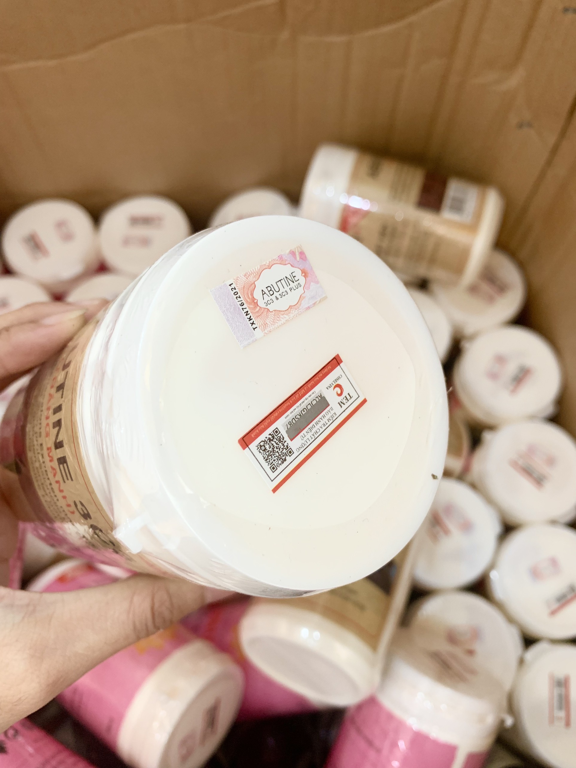 Kem Kích Trắng Abutine 3C3 Super White 500g