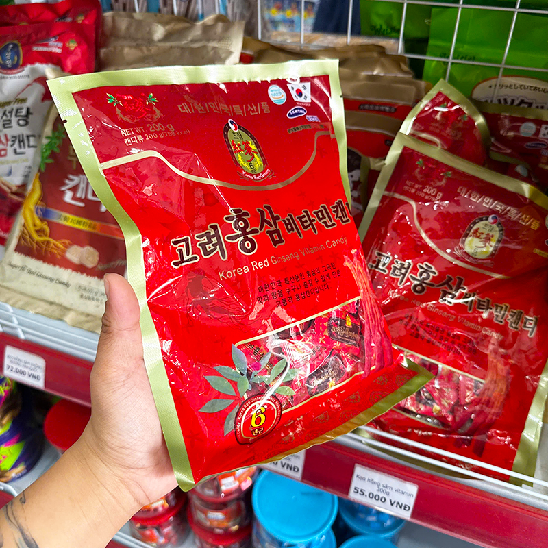Thiết kế túi kẹo dễ nhận diện và tiện cầm nắm