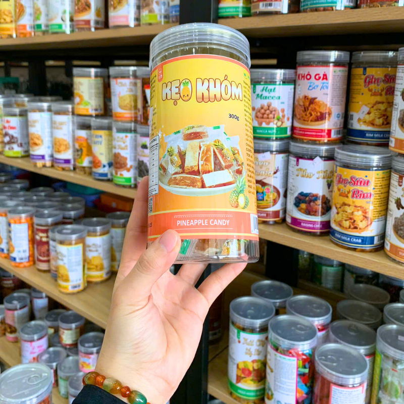 Mặt trước hũ với tên sản phẩm và khối lượng 300g