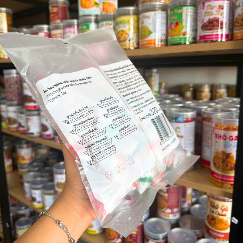 Mặt sau sản phẩm với dạng túi đựng nhiều viên gói riêng