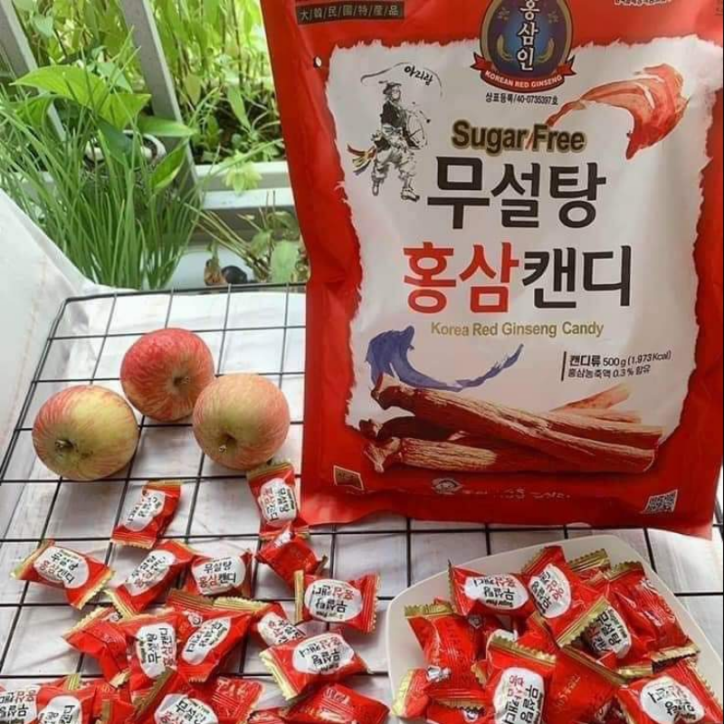 Túi kẹo lớn và các viên kẹo dùng tiện từng lần