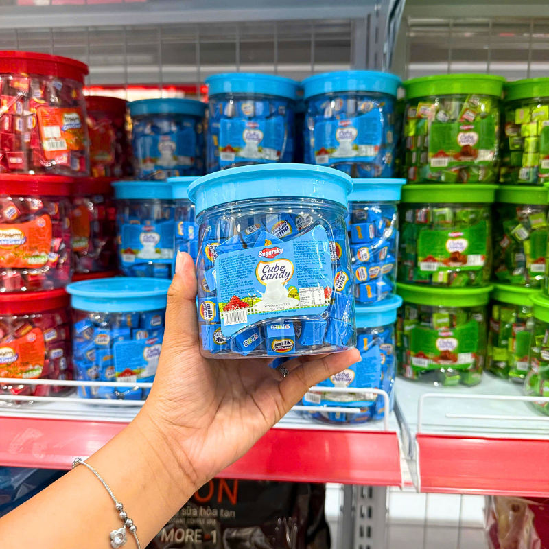 Kẹo Vuông Cube Candy Sugarsky 300g - 3 Màu Xanh Lá, Xanh Dương, Đỏ