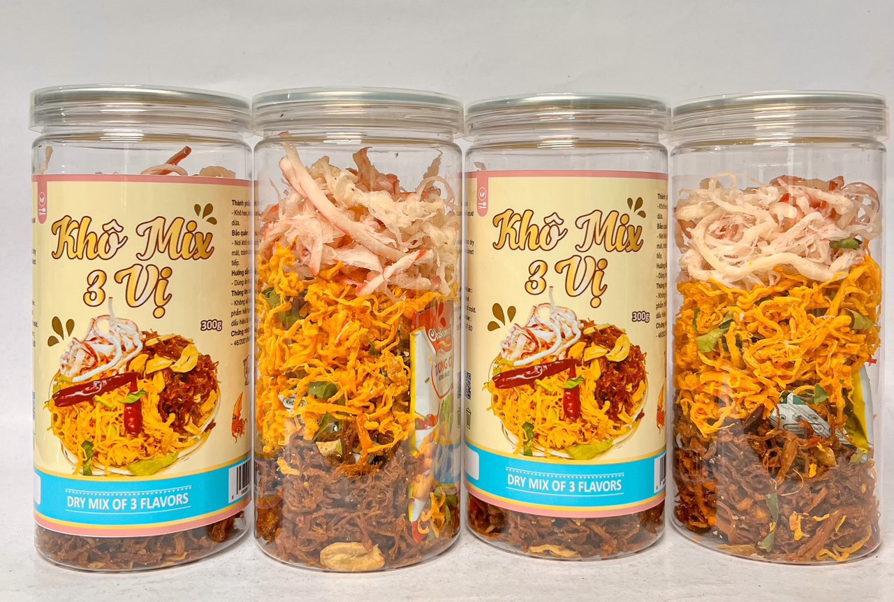 Hộp sản phẩm với 3 loại khô bên trong