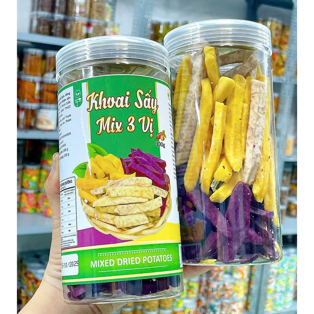Ba màu khoai sấy nhìn rõ trong hộp