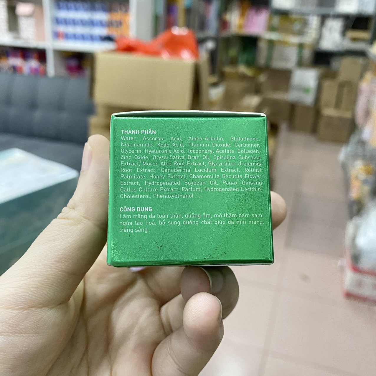 Kem dưỡng Kích Trắng Lục Tảo Alpha Arbutin Soo Young 30g