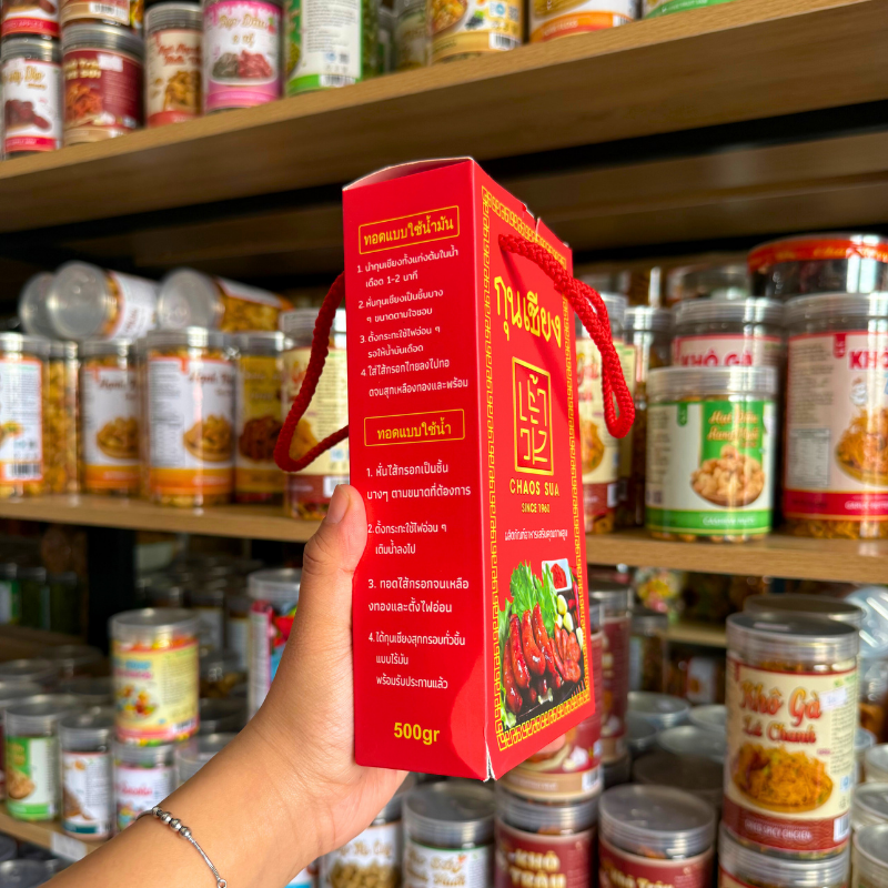 Cạnh hộp có hướng dẫn chế biến bằng tiếng Thái
