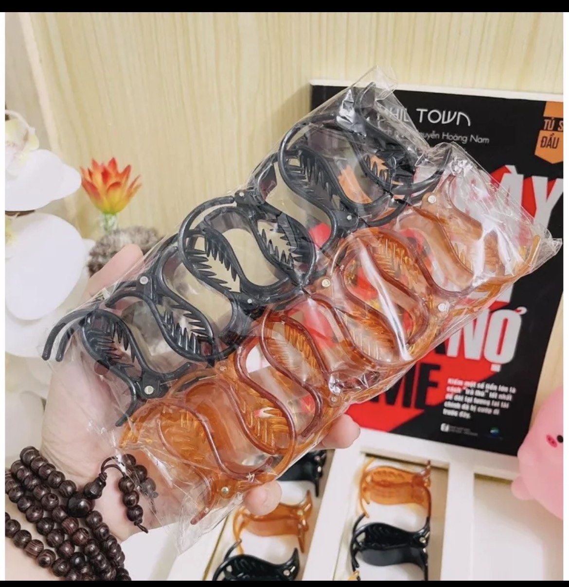 Kẹp nhỏ gọn, thuận tiện mang theo và cất giữ