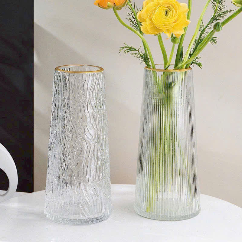 Lọ hoa thủy tinh trụ sọc viền vàng Lucas 21x7x10cm