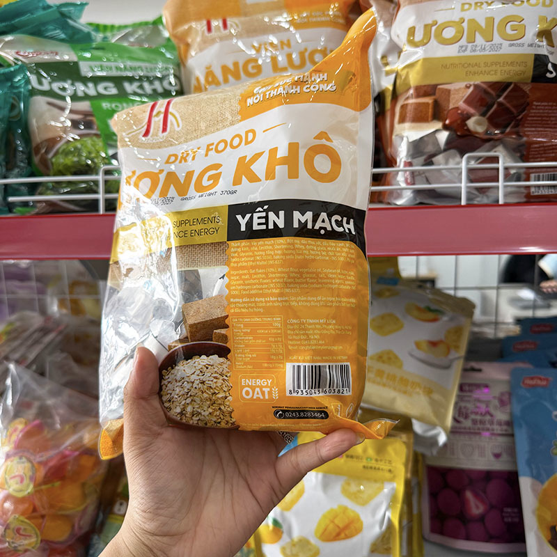 Mặt sau bao bì với thông tin sản phẩm và hướng dẫn cần thiết