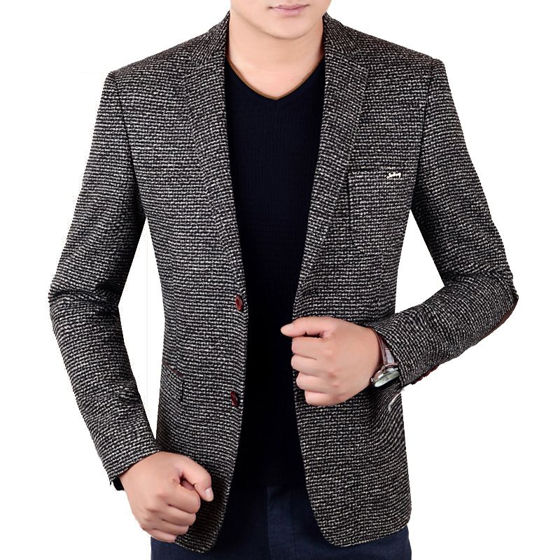 Chỉ với một chiếc áo khoác nam đẹp cá tính cũng có thể khiến các bạn nam trở nên tự tin và lịch lãm hơn rất nhiều
