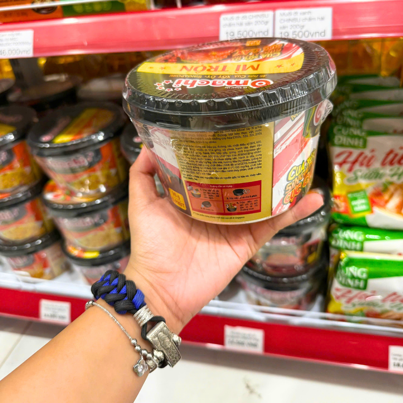 Mặt sau tô với khung thông tin sản phẩm và hướng dẫn minh họa