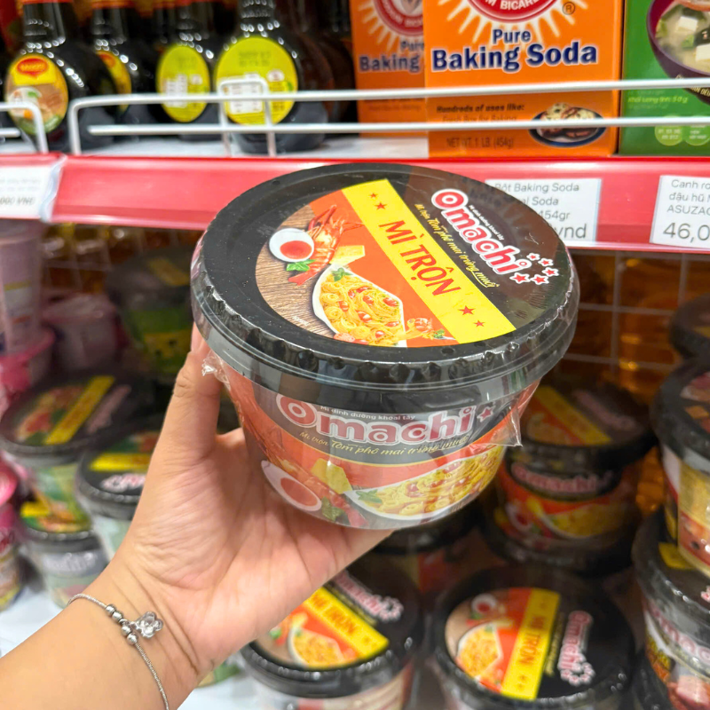 Mì Trộn Xốt Tôm Phô Mai Trứng Muối Omachi Tô 105g