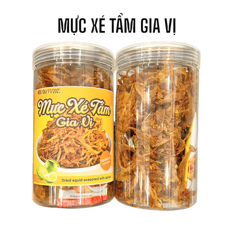Cận cảnh sợi mực xé tẩm gia vị trong hũ