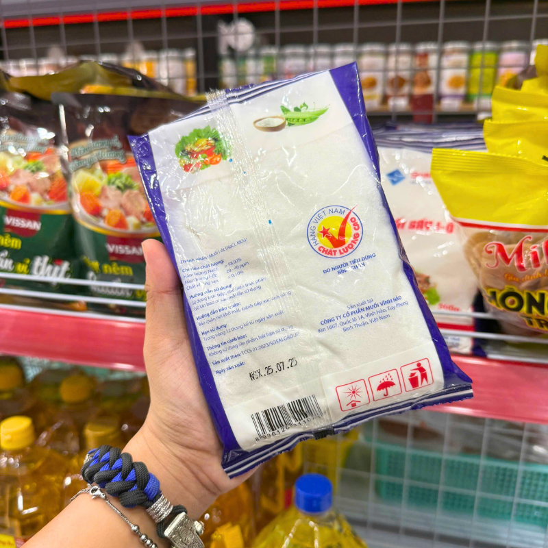 Mặt sau bao bì với thông tin sản phẩm